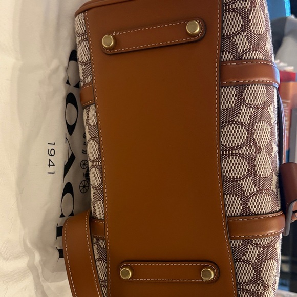 Coach Tan and Cream Signature Satchel - Picture 6 of 15
